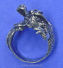 Dragon ring
